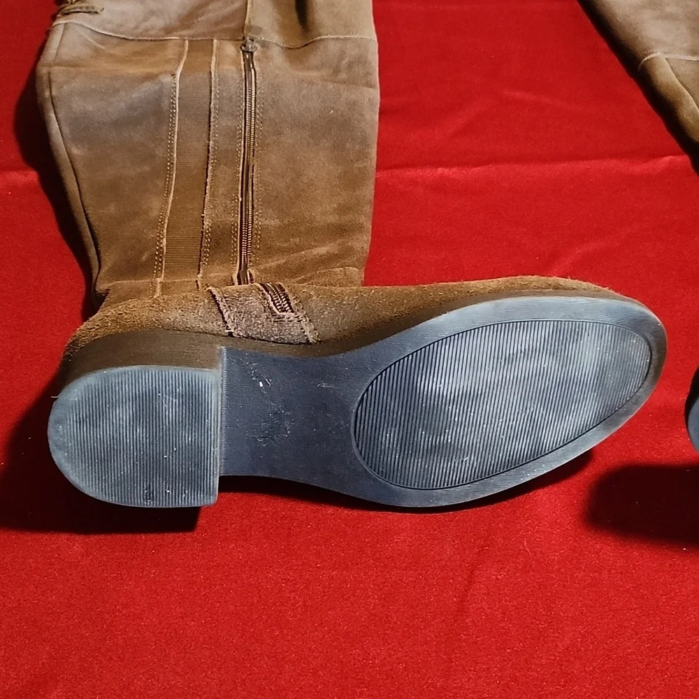 Torrid wide width calf over the knee boots - Picture 2 of 10